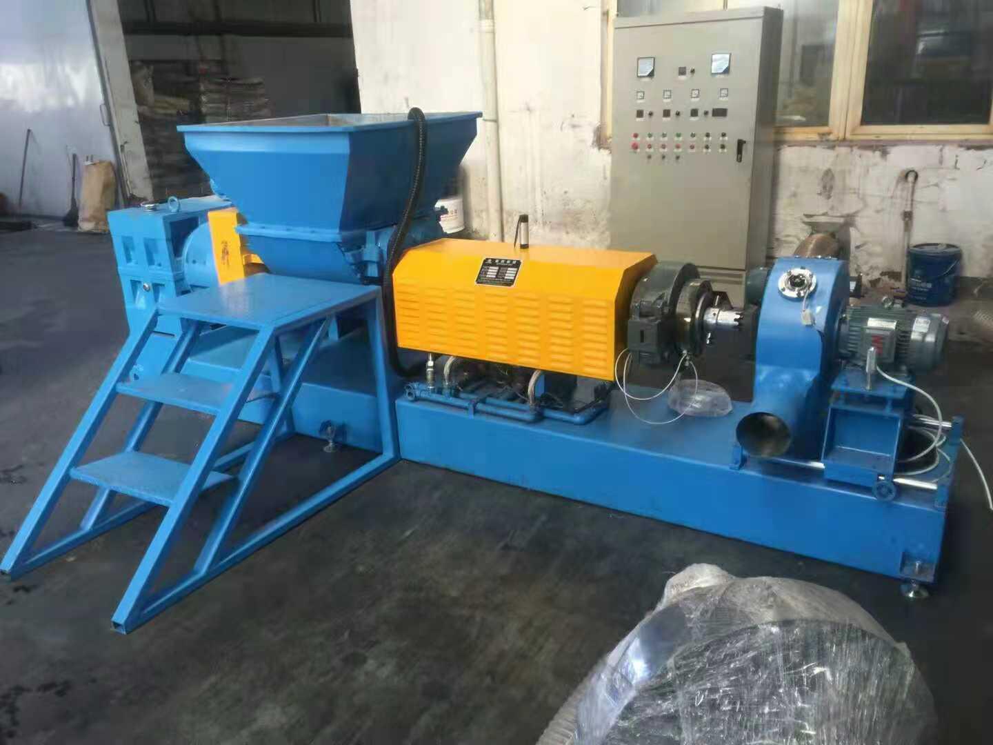 造粒機(jī)有什么特點(diǎn)？教你了解有機(jī)肥造粒方法！